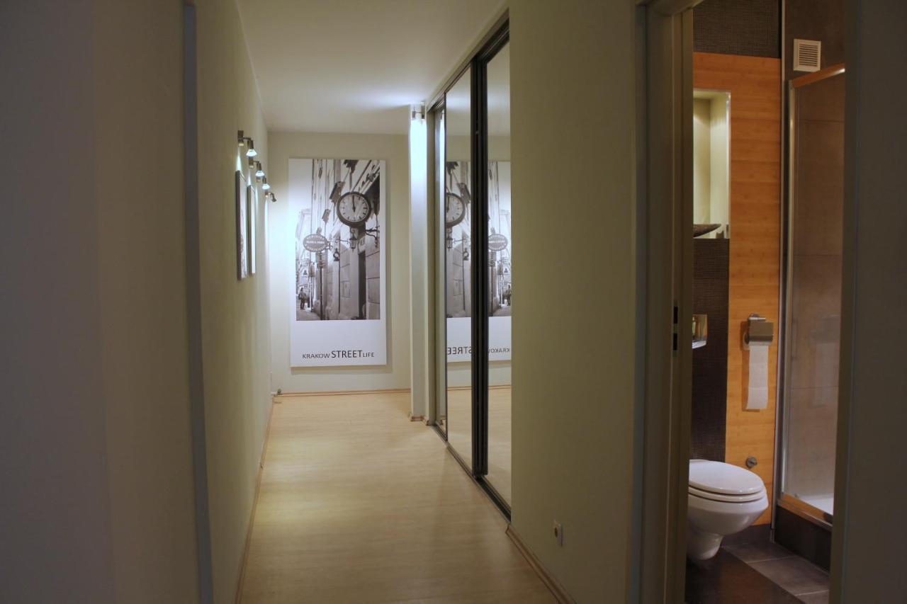 Apartment With Garden In City Center Krakow Luaran gambar