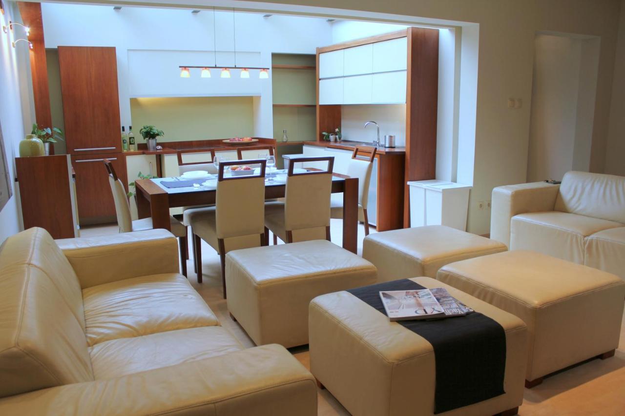 Apartment With Garden In City Center Krakow Luaran gambar