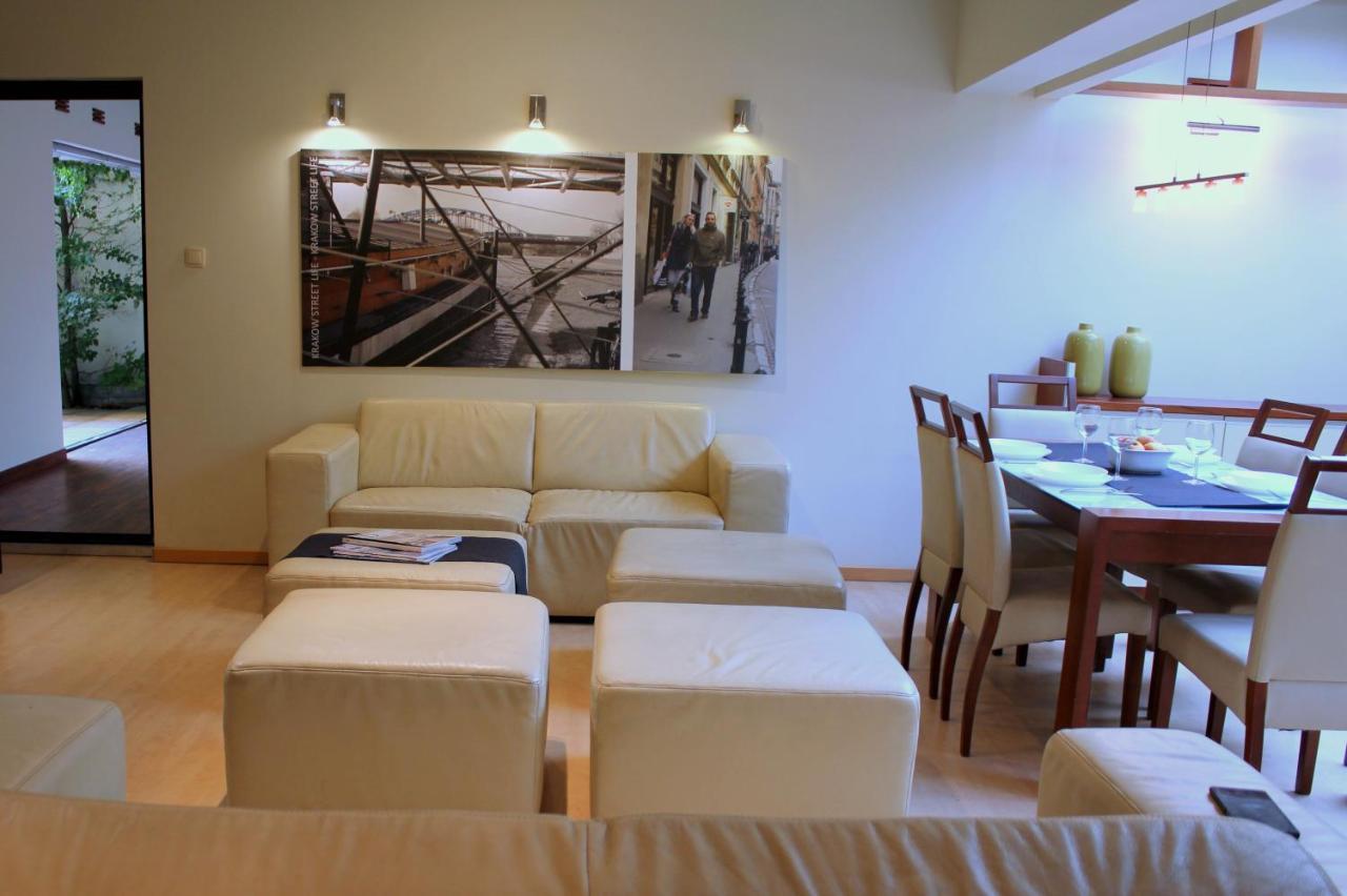 Apartment With Garden In City Center Krakow Luaran gambar