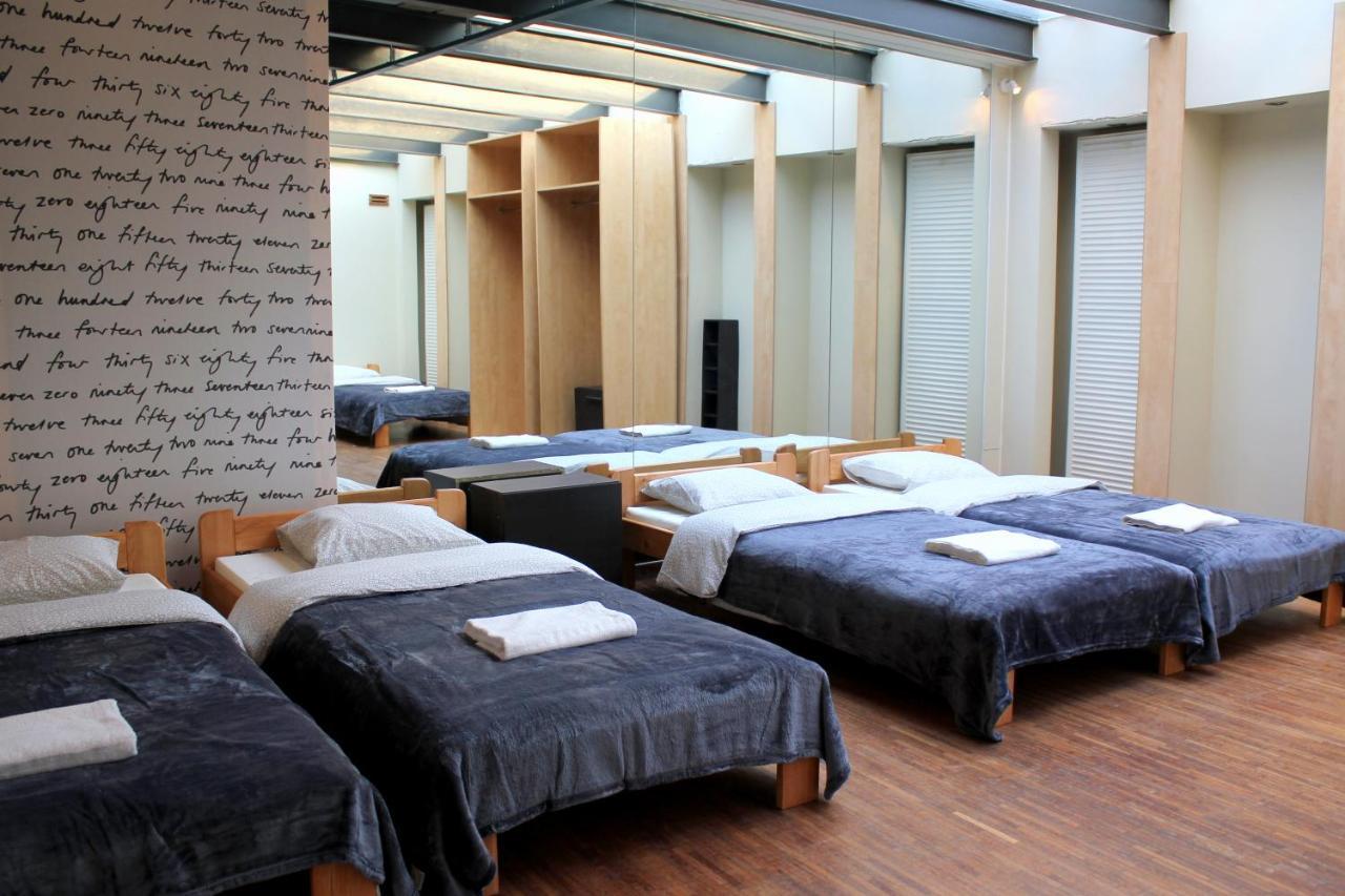 Apartment With Garden In City Center Krakow Luaran gambar